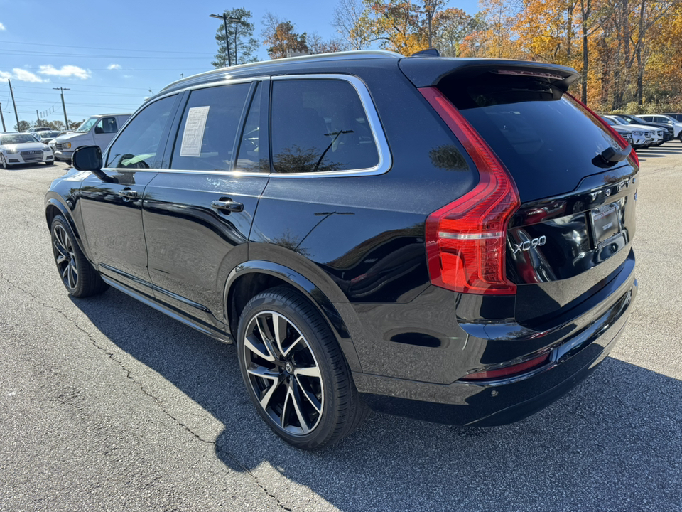 2022 Volvo XC90 T6 Momentum 5