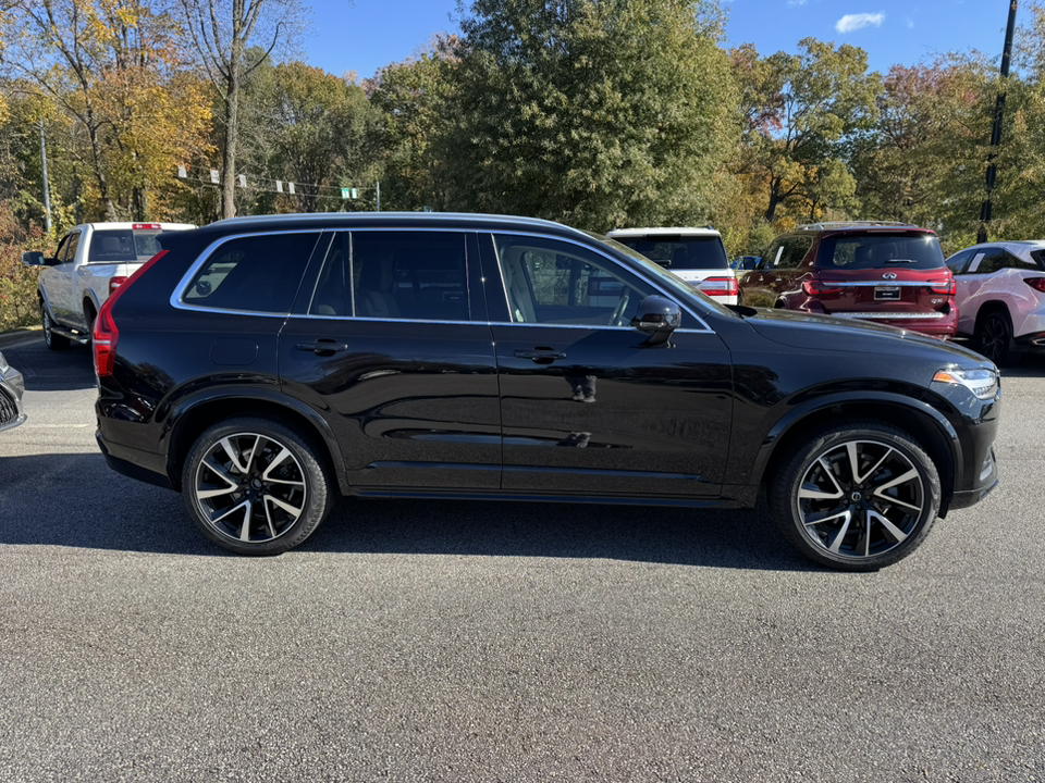 2022 Volvo XC90 T6 Momentum 8