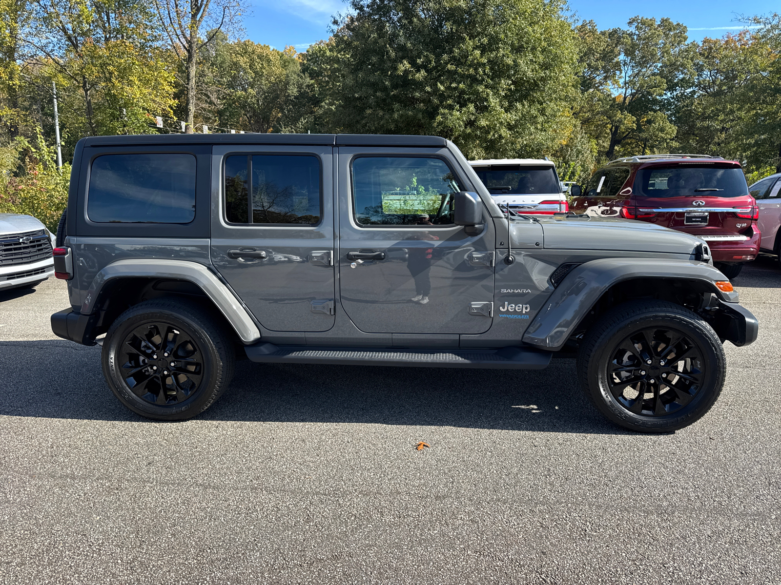 2021 Jeep Wrangler Unlimited Sahara 4xe 8