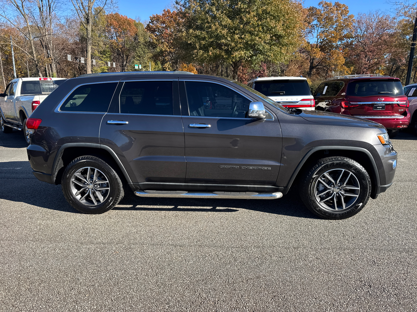 2017 Jeep Grand Cherokee Limited 8