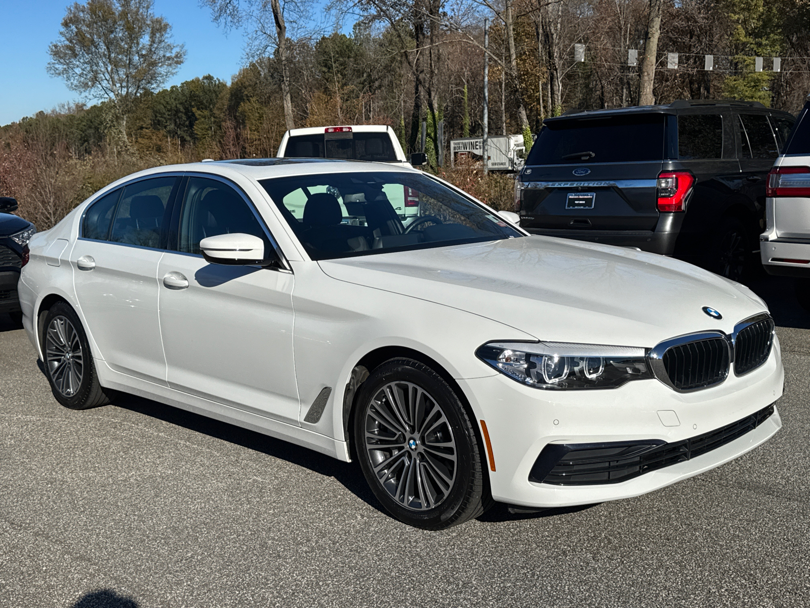 2019 BMW 5 Series 530i 1