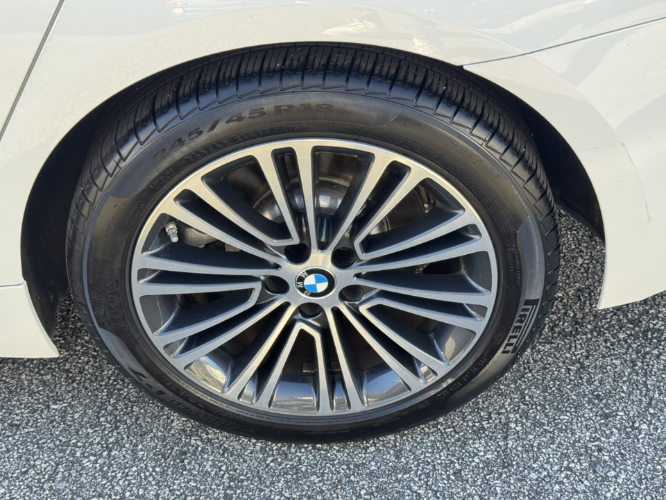 2019 BMW 5 Series 530i 19