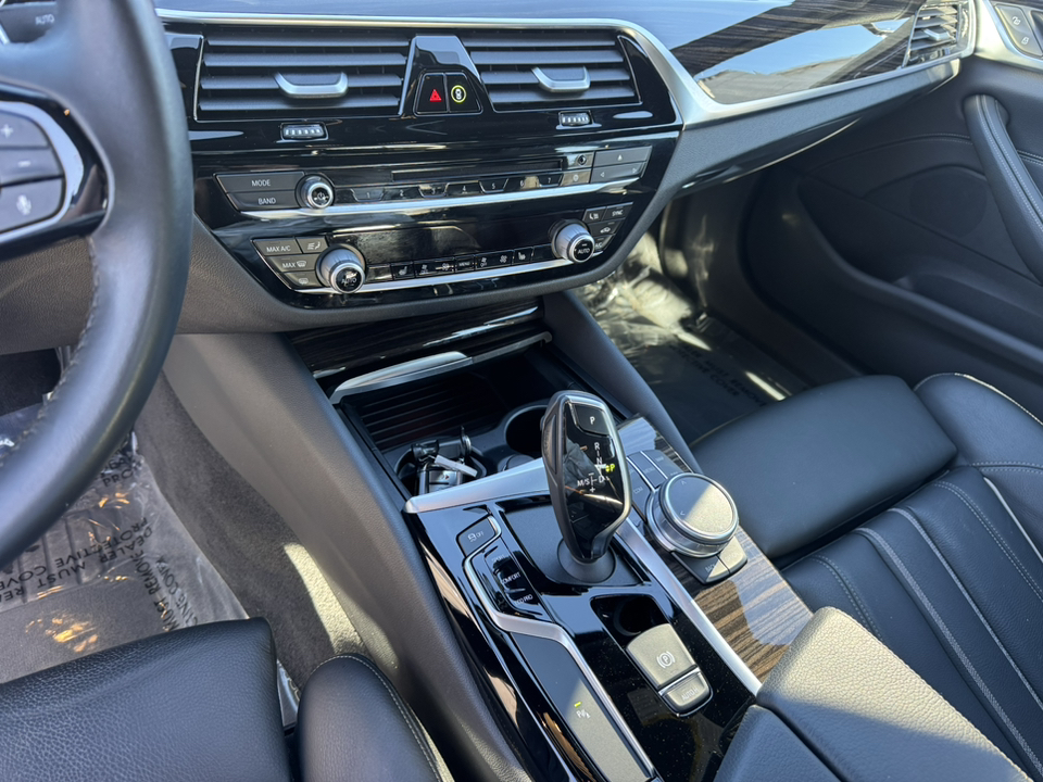 2019 BMW 5 Series 530i 30