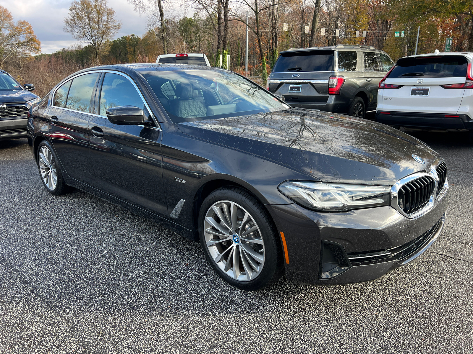 2022 BMW 5 Series 530e iPerformance 1