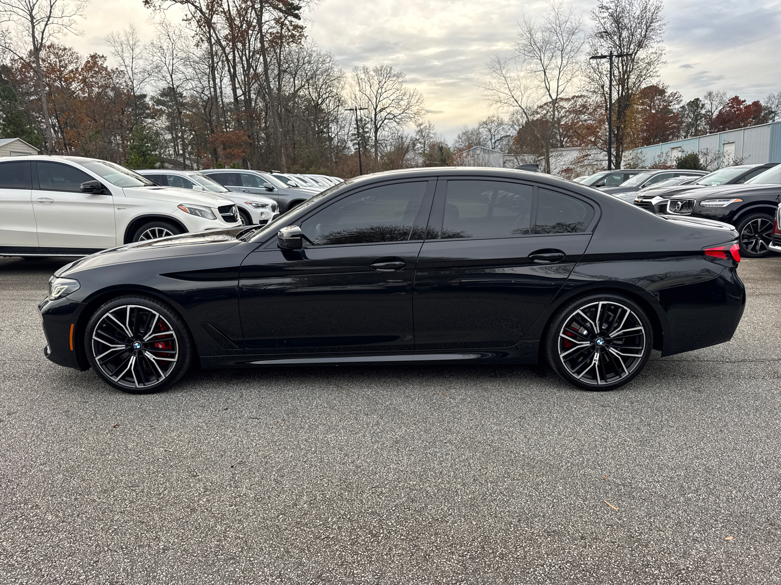 2022 BMW 5 Series M550i xDrive 4