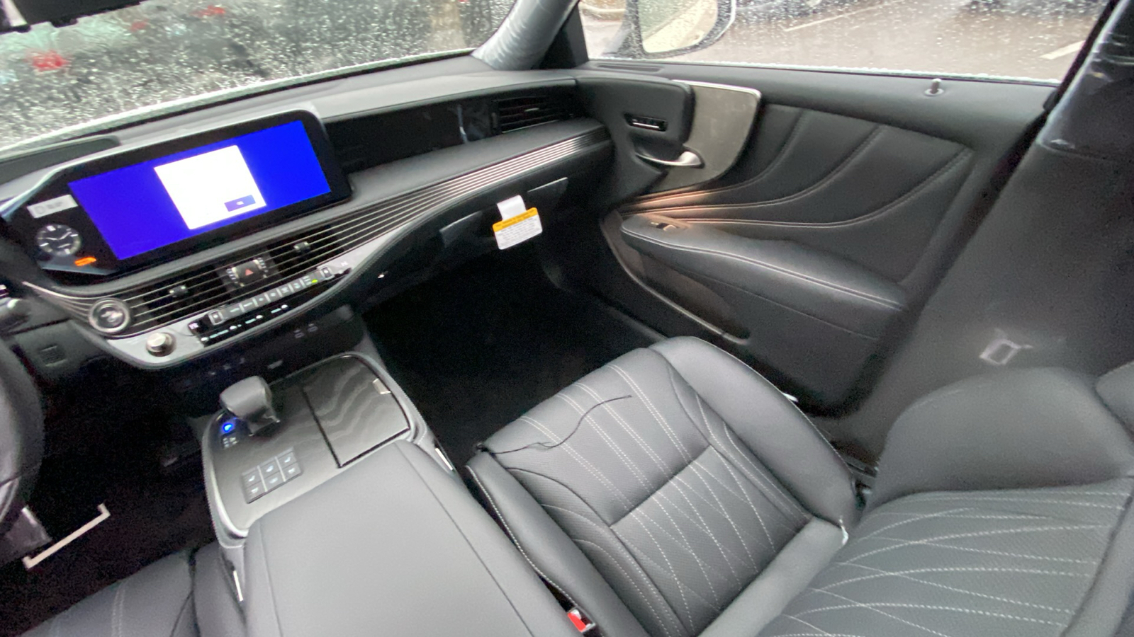 2023 Lexus LS LS 500h 15