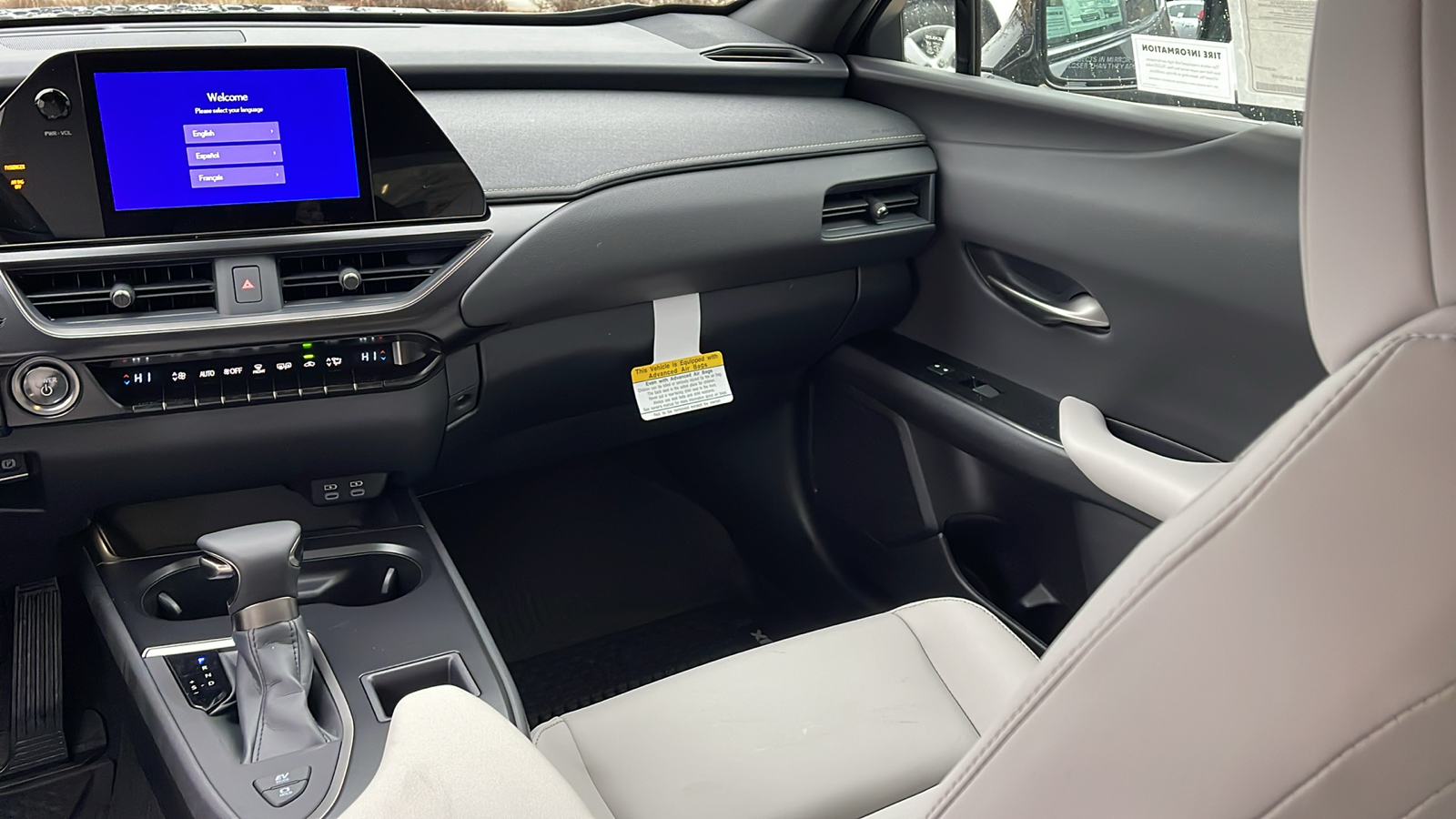 2024 Lexus UX UX 250h 14