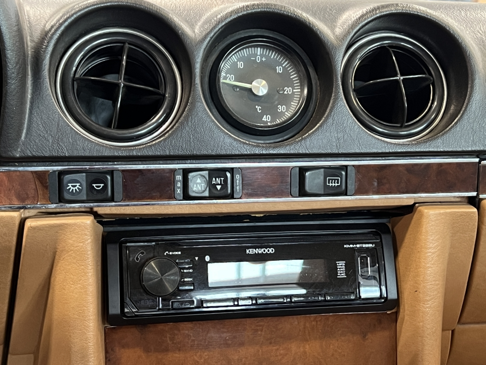 1984 Mercedes-Benz 300-Class 380 SL 11