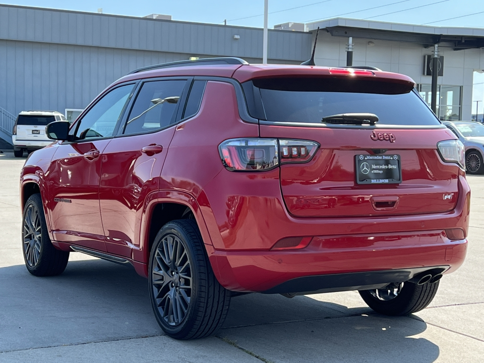 2022 Jeep Compass  9