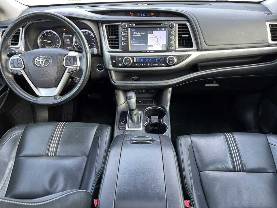 2017 Toyota Highlander  2