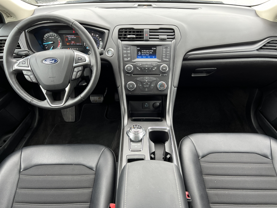 2018 Ford Fusion SE 3