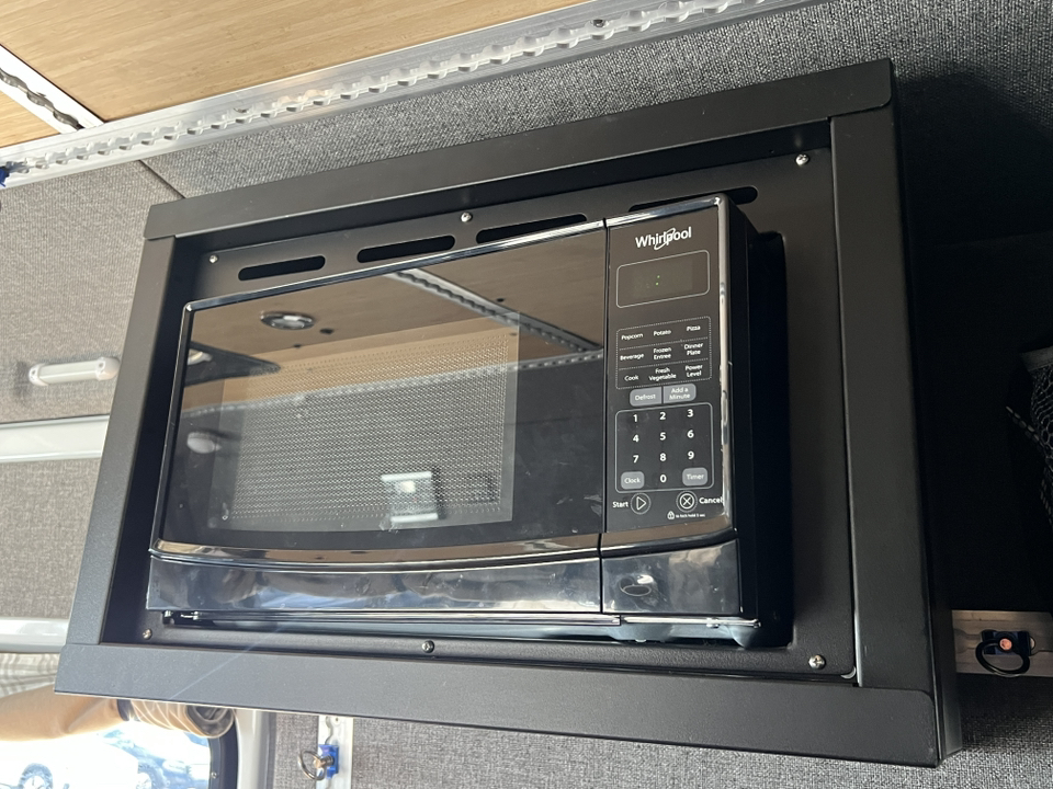 2018 Mercedes-Benz Sprinter 2500 Cargo 170 WB 15