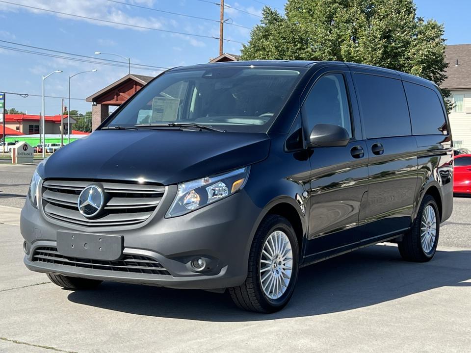 2023 Mercedes-Benz Metris Passenger 32