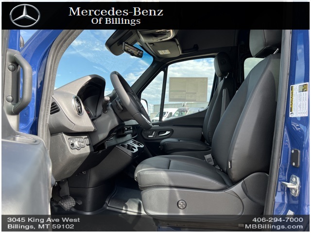 2023 Mercedes-Benz Sprinter 2500 Crew 144 WB 9