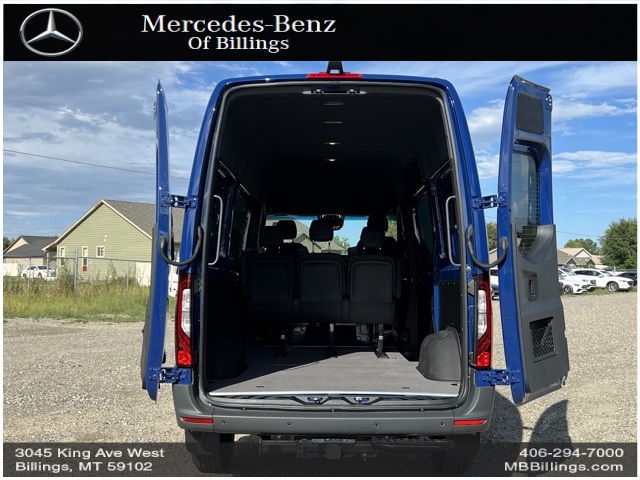 2023 Mercedes-Benz Sprinter 2500 Crew 144 WB 44