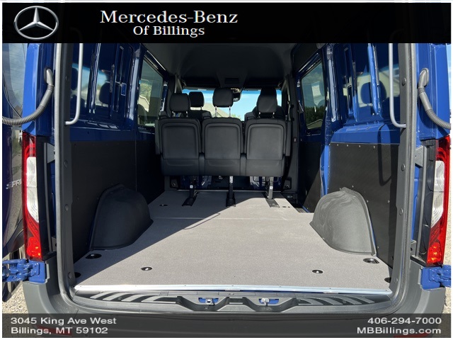 2023 Mercedes-Benz Sprinter 2500 Crew 144 WB 46