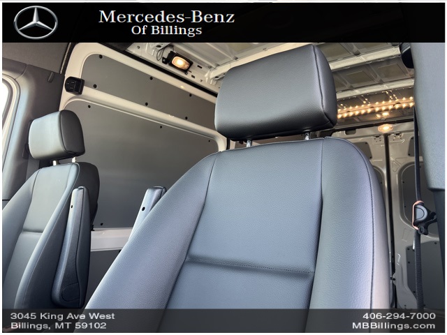 2023 Mercedes-Benz Sprinter 2500 Cargo 144 WB 12