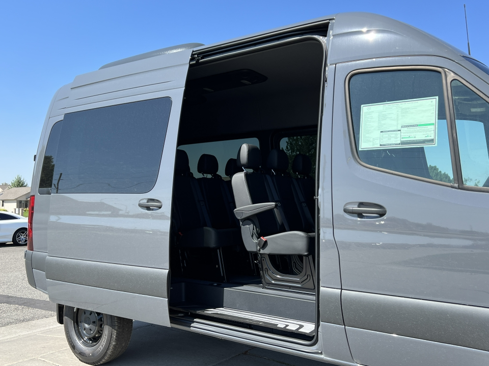 2024 Mercedes-Benz Sprinter 2500 6