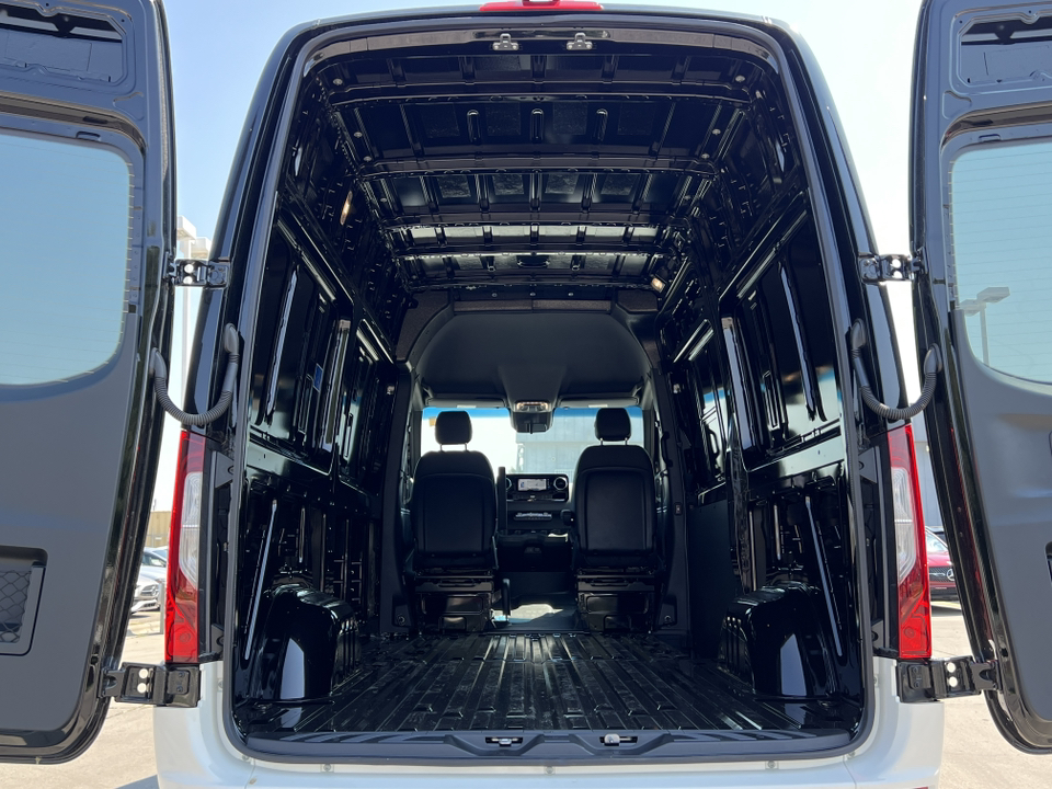 2024 Mercedes-Benz Sprinter 2500 Cargo 144 WB 3