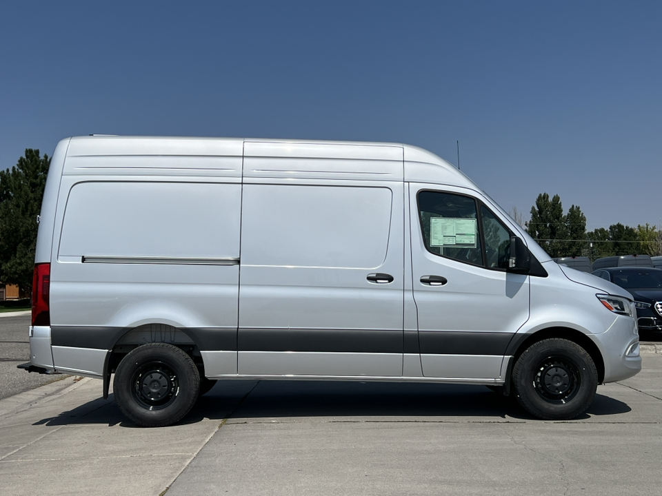 2024 Mercedes-Benz Sprinter 2500 Cargo 144 WB 2