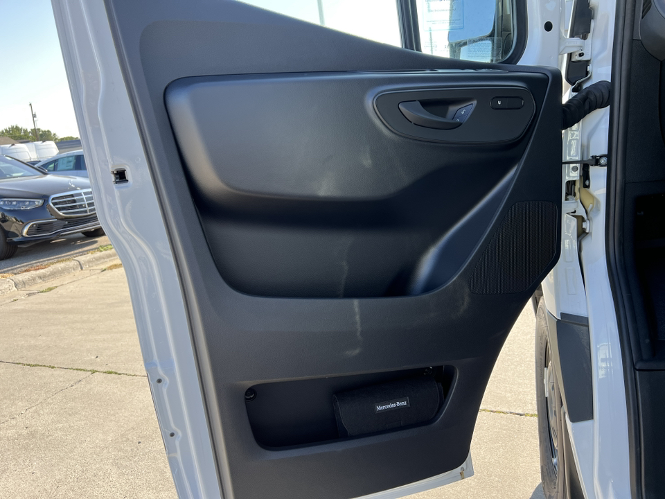 2024 Mercedes-Benz Sprinter 2500 Cargo 144 WB 11