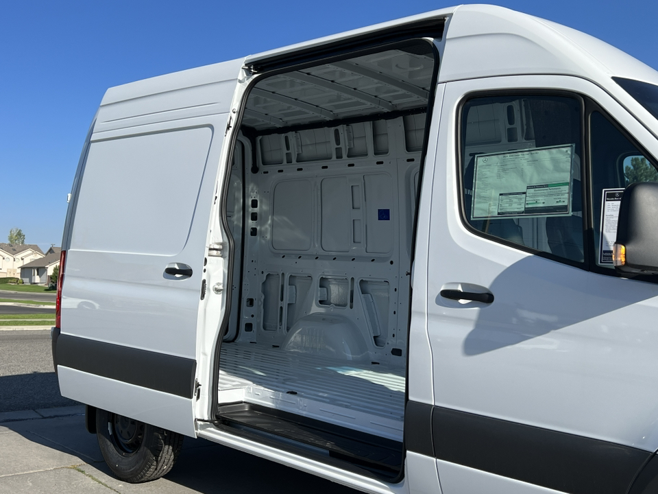 2024 Mercedes-Benz Sprinter 2500 Cargo 144 WB 27