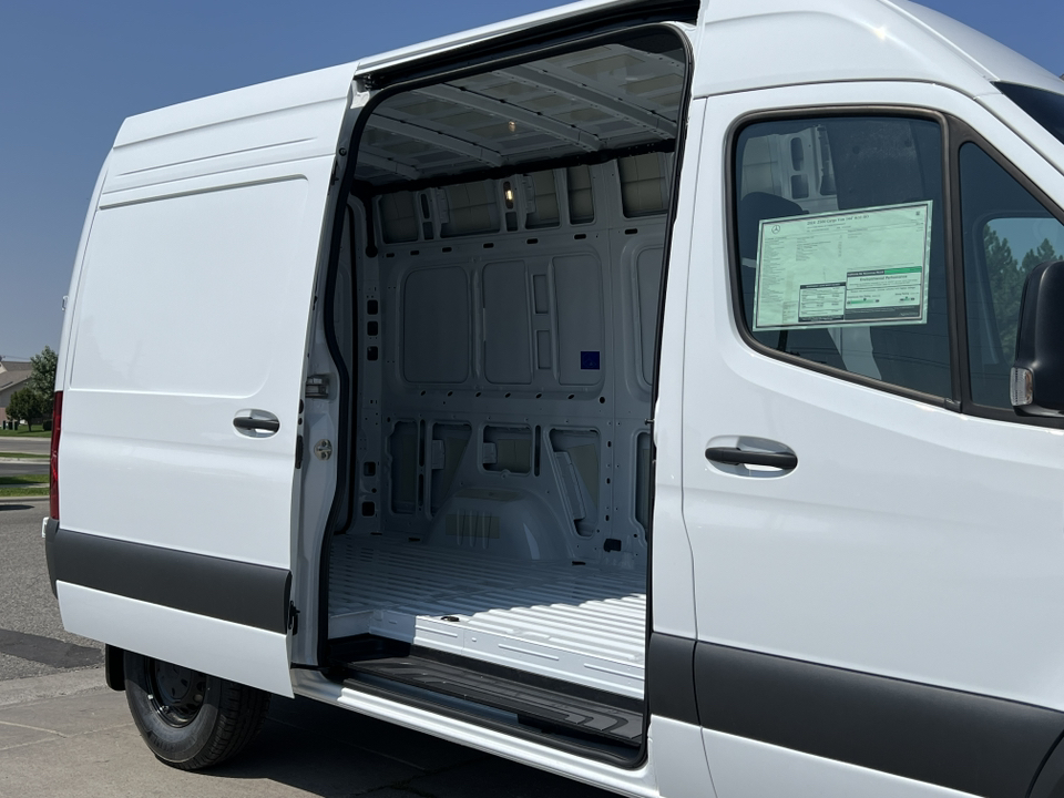 2024 Mercedes-Benz Sprinter 2500 Cargo 144 WB 4