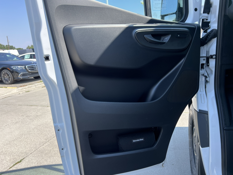 2024 Mercedes-Benz Sprinter 2500 Cargo 144 WB 12