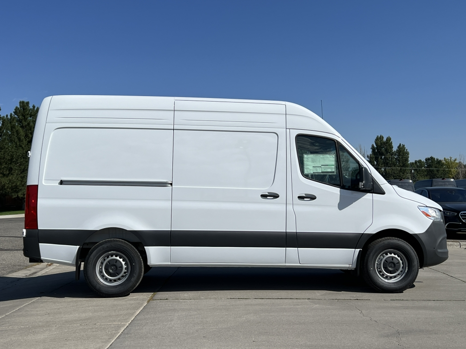 2024 Mercedes-Benz Sprinter 2500 Cargo 144 WB 2