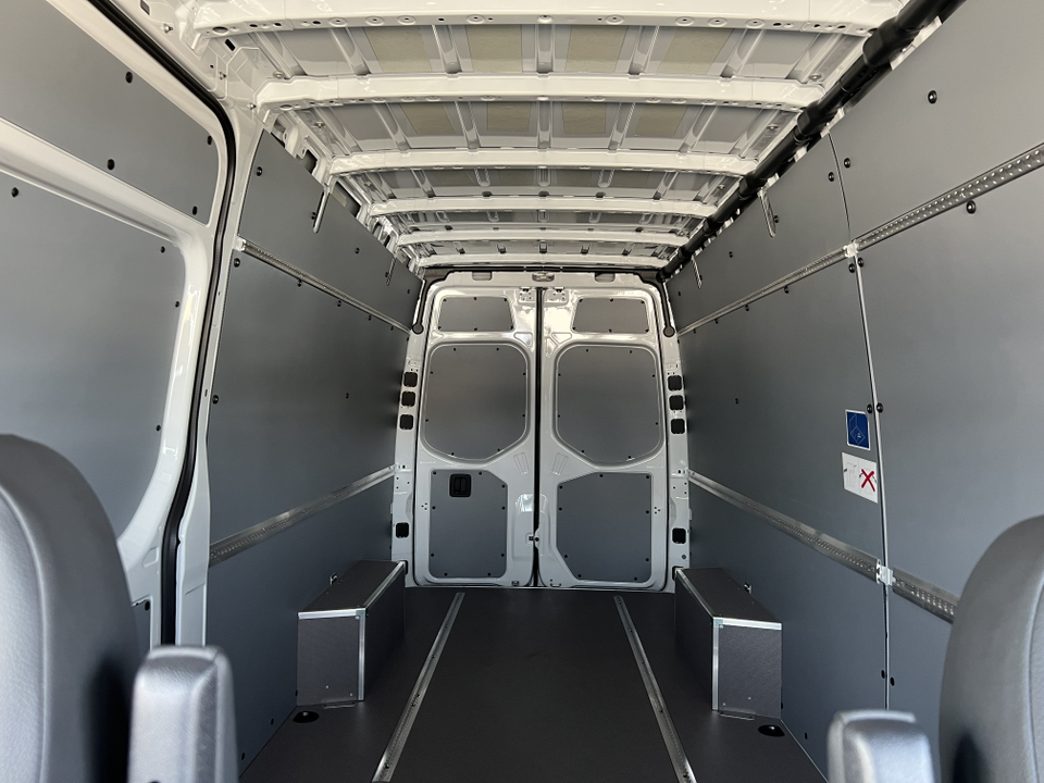 2024 Mercedes-Benz Sprinter 2500 Cargo 170 WB 3