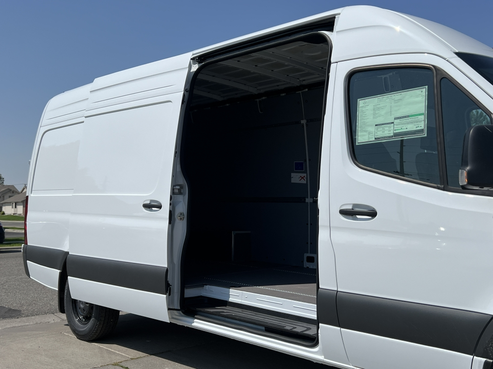 2024 Mercedes-Benz Sprinter 2500 Cargo 170 WB 31