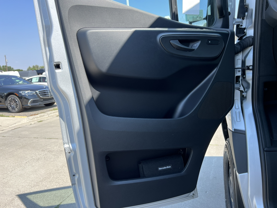 2024 Mercedes-Benz Sprinter 2500 Cargo 144 WB 14