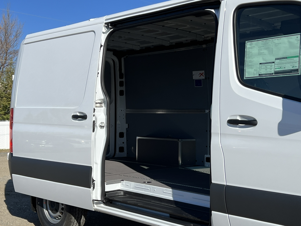 2025 Mercedes-Benz Sprinter 2500 Cargo 144 WB 35