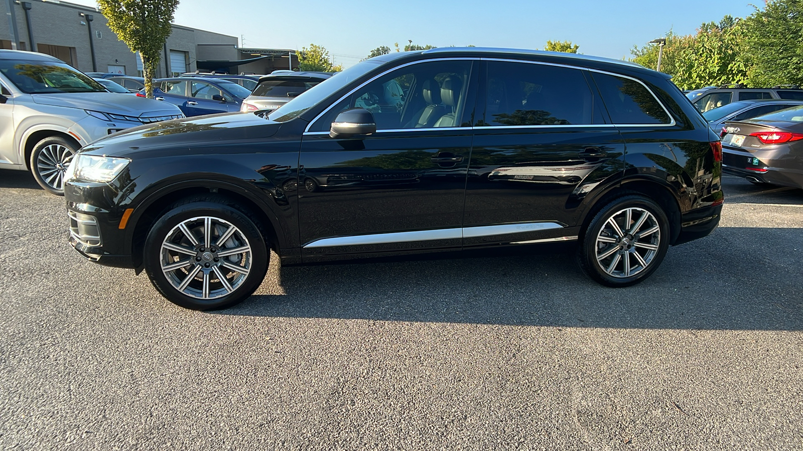 2019 Audi Q7 45 SE Premium Plus 4