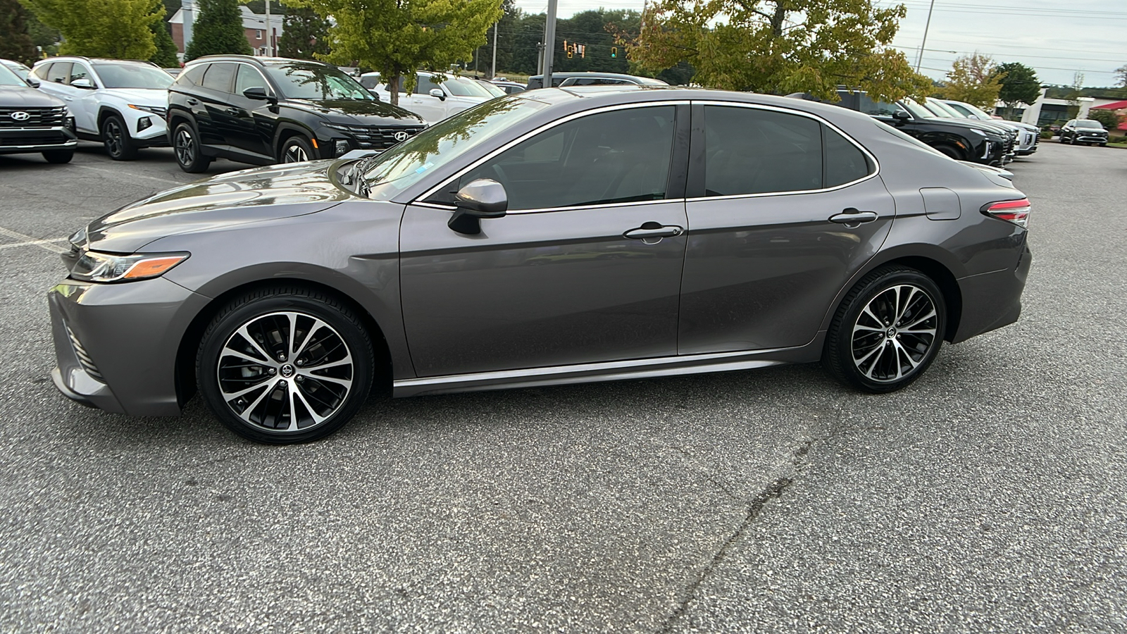 2019 Toyota Camry L 4