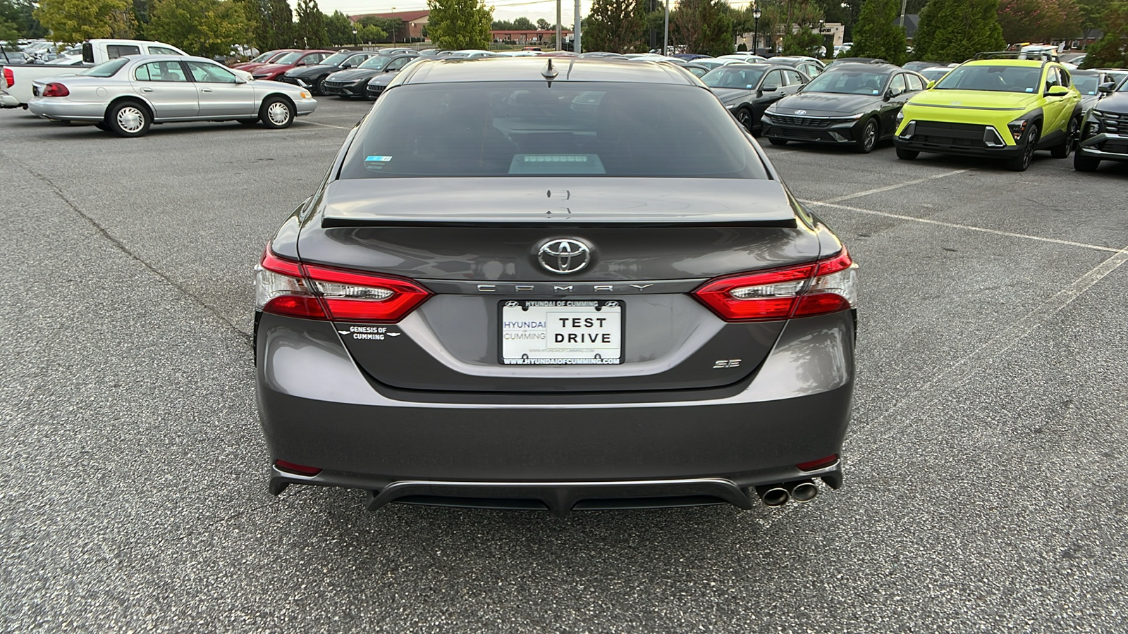 2019 Toyota Camry SE 6