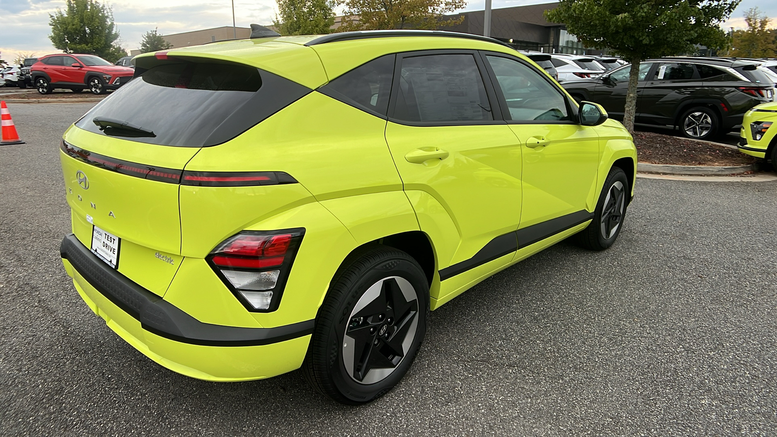 2025 Hyundai Kona Electric SEL 7