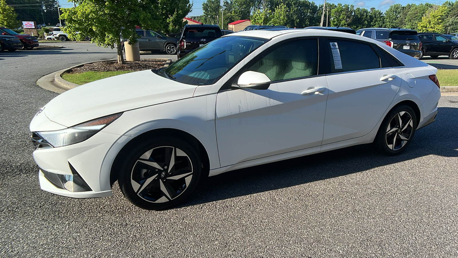 2023 Hyundai Elantra Hybrid Limited 3