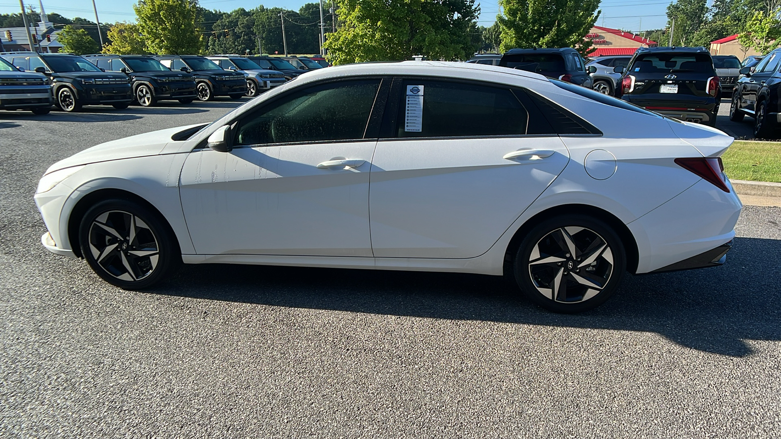 2023 Hyundai Elantra Hybrid Limited 4