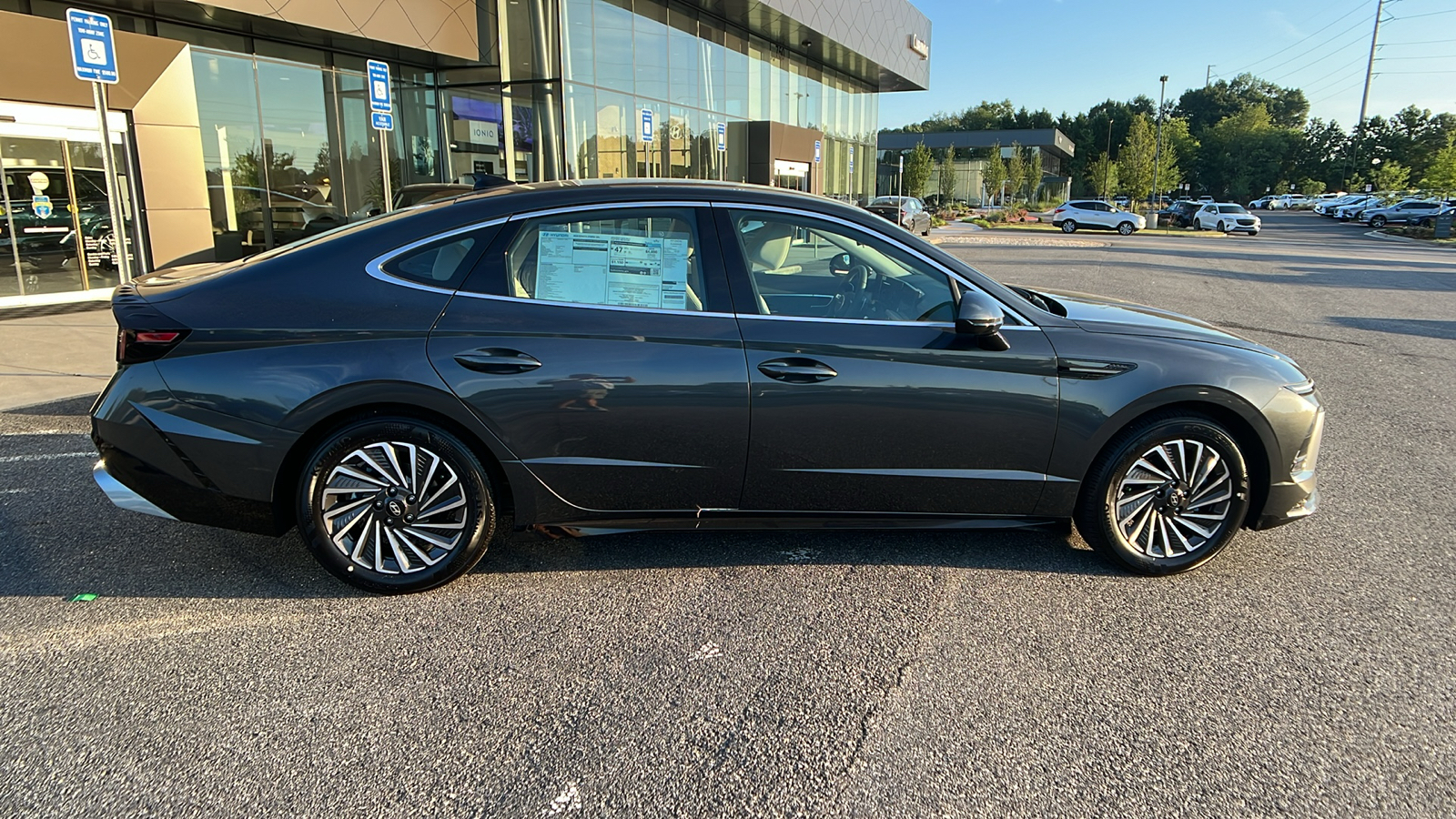 2024 Hyundai Sonata Hybrid SEL 8