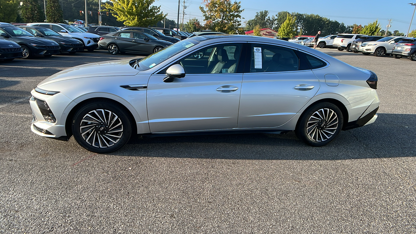 2024 Hyundai Sonata Hybrid Limited 4