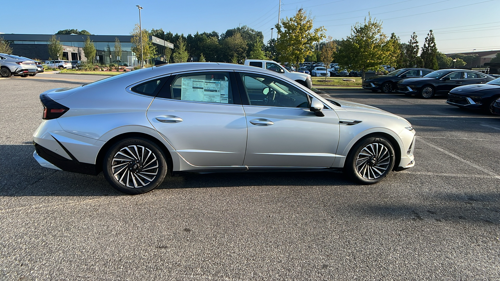 2024 Hyundai Sonata Hybrid Limited 8