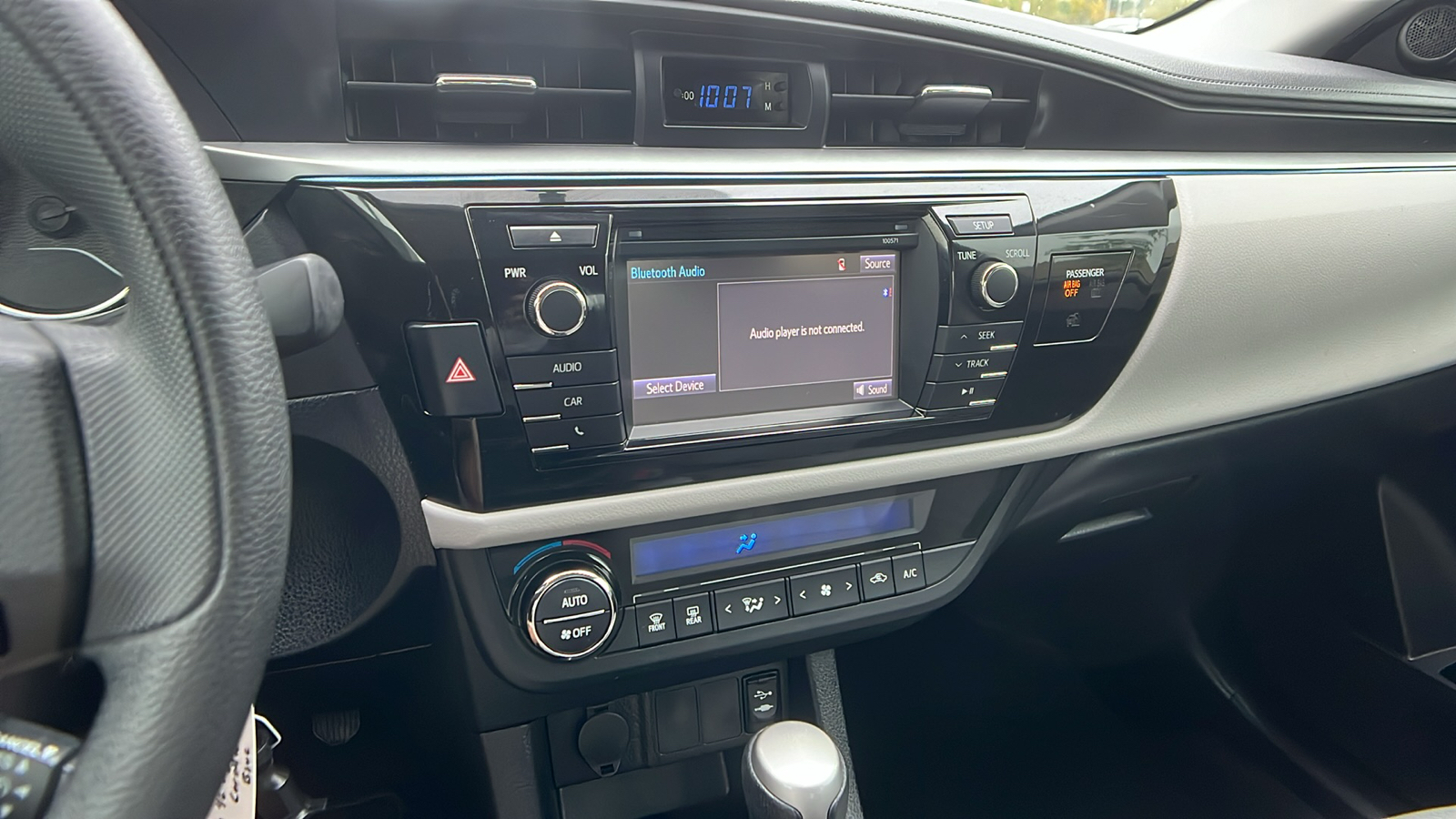 2016 Toyota Corolla L 26