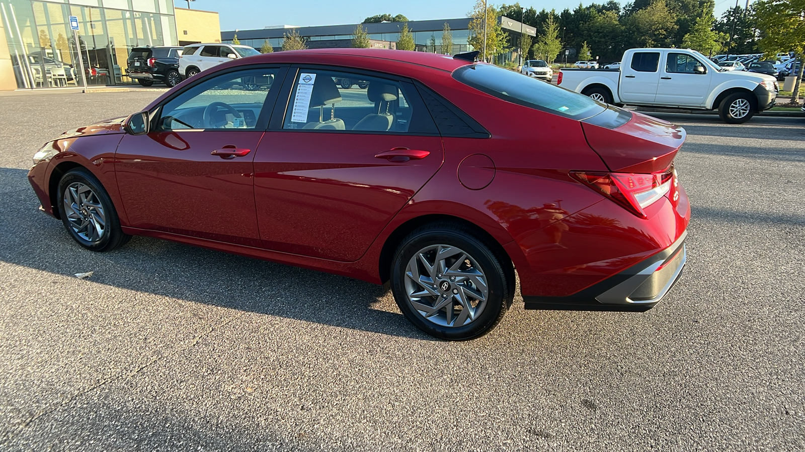 2024 Hyundai Elantra Hybrid Blue 5