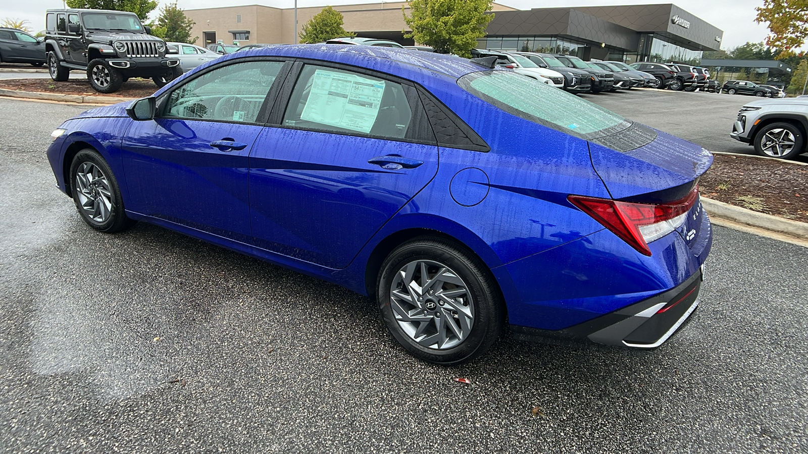 2024 Hyundai Elantra Hybrid Blue 5