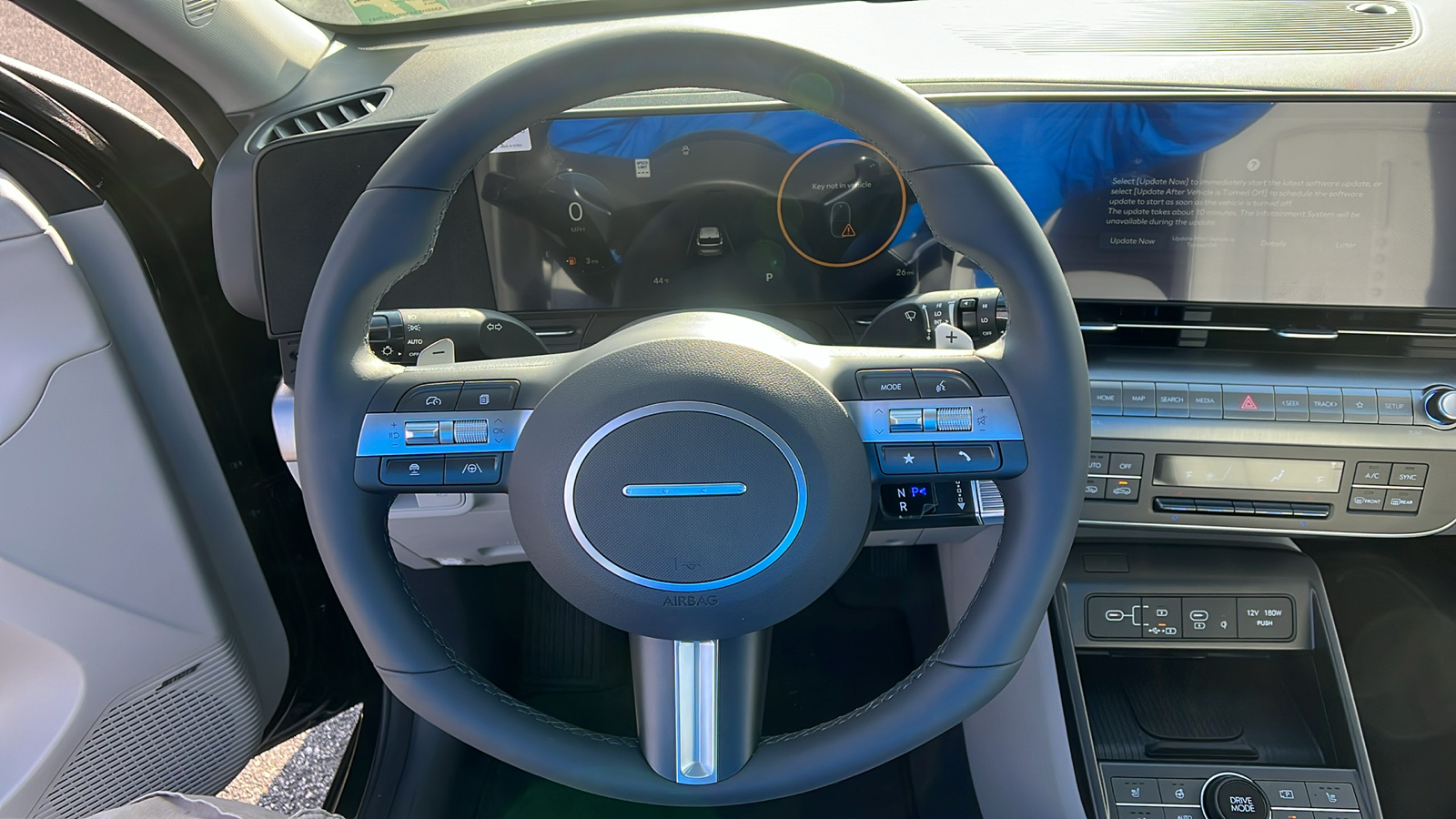 2025 Hyundai Kona Limited 17