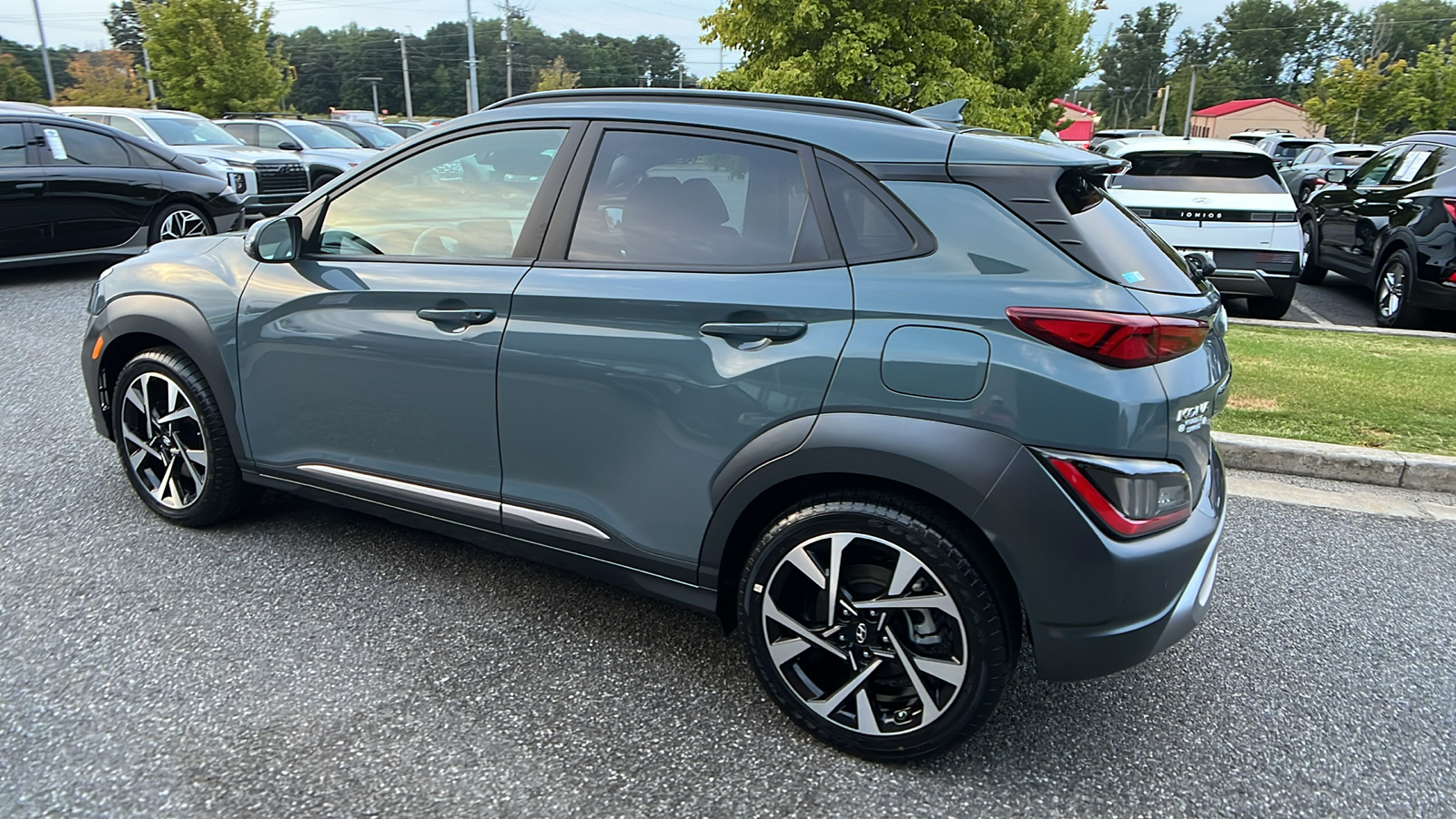 2022 Hyundai Kona Limited 5