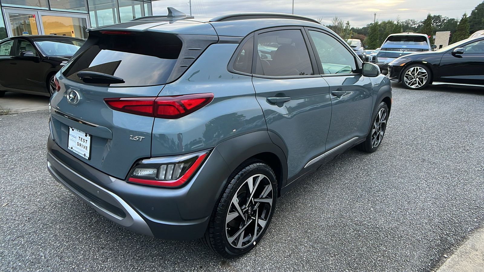 2022 Hyundai Kona Limited 7