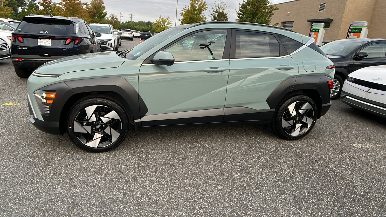 2025 Hyundai Kona Limited 4