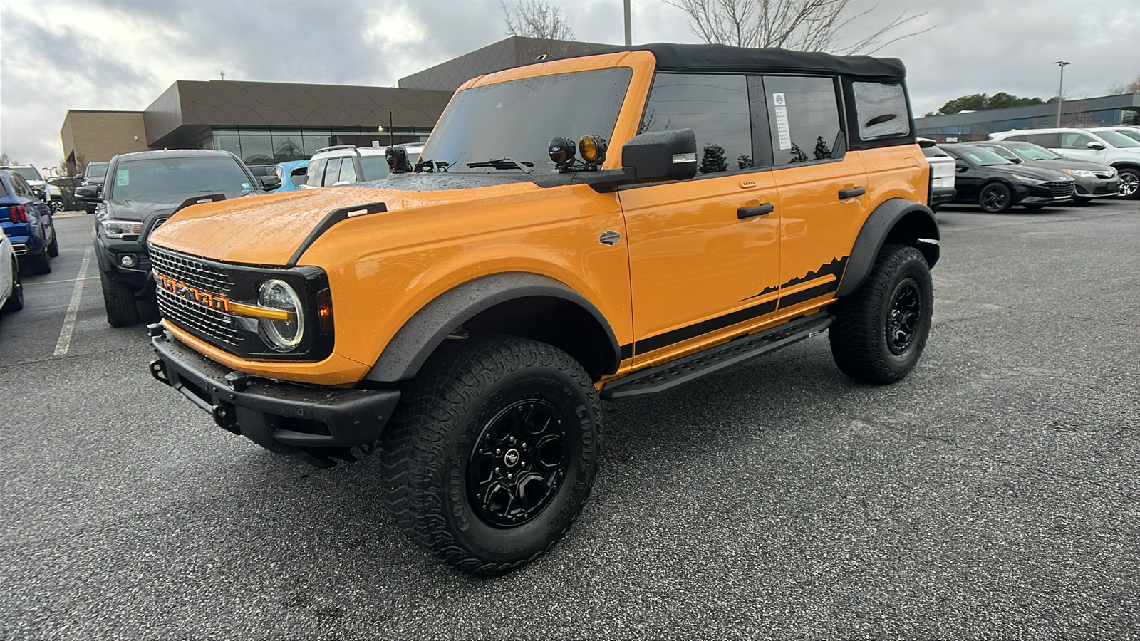 2022 Ford Bronco  3